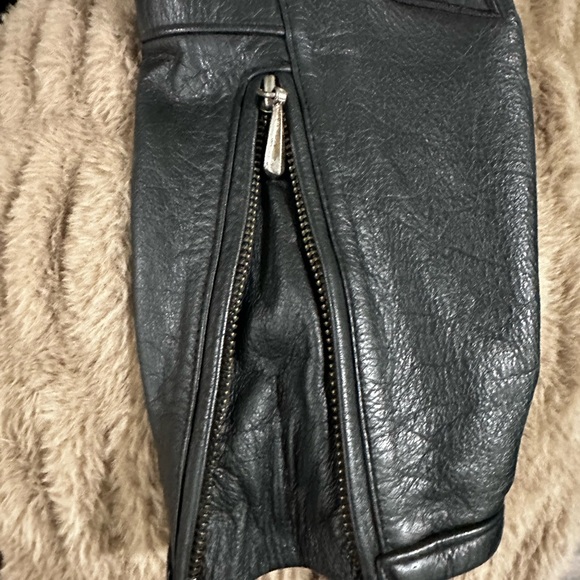 Harley Davidson Leather Red Heart Jacket - Picture 8 of 11